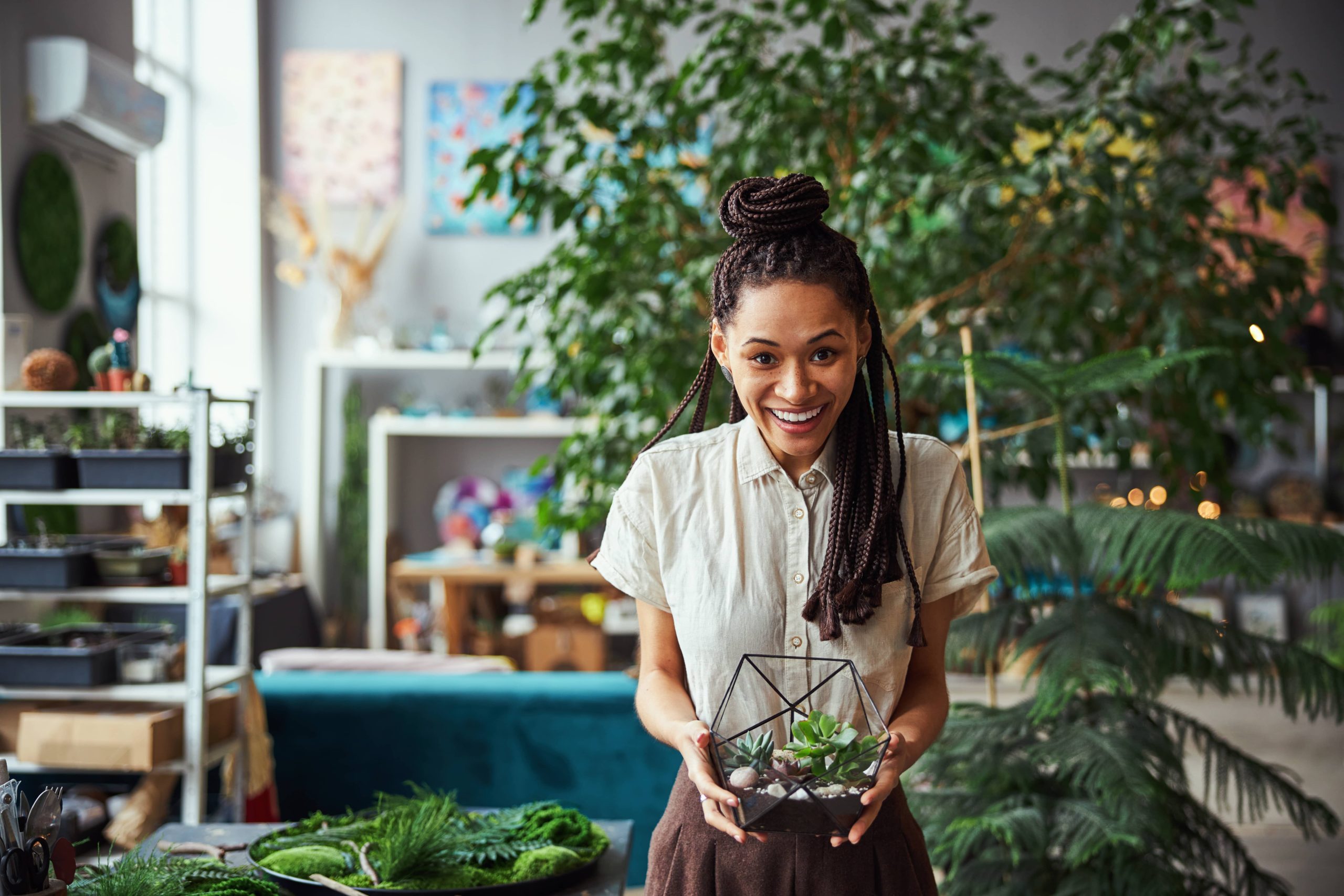 Self-Watering Pots Are Revolutionizing Gardening